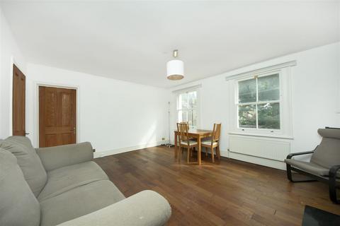 3 bedroom flat to rent, Avenue Road, W3