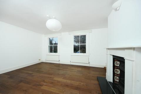 3 bedroom flat to rent, Avenue Road, W3