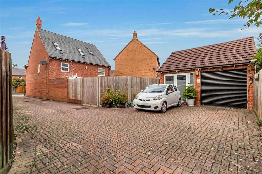 Single garage