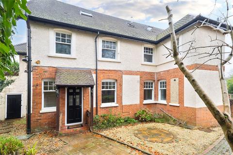 2 bedroom apartment for sale, The Crescent, Farnham, Surrey, GU9