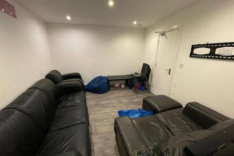 8 bedroom terraced house to rent, Sutton Street, Durham City