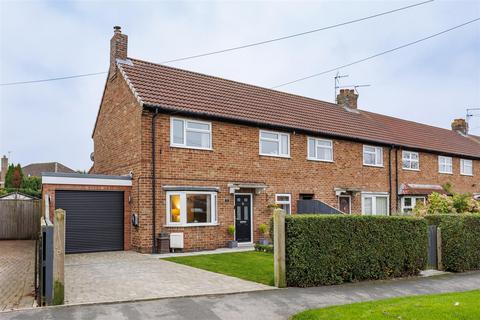 3 bedroom end of terrace house for sale, Church Lane, Dunnington, York, YO19 5QB