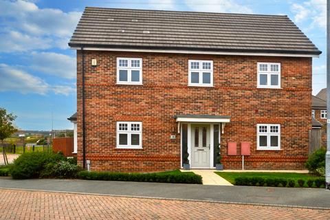 3 bedroom semi-detached house for sale, Wrenthorpe Close, Wrenthorpe, Wakefield, West Yorkshire