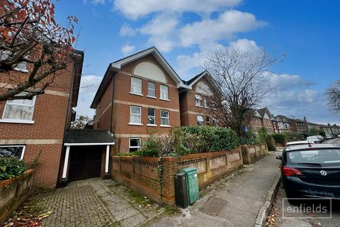 Studio for sale, Southampton SO17