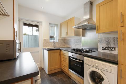 2 bedroom flat to rent, Greenway Gardens, Greenford, UB6