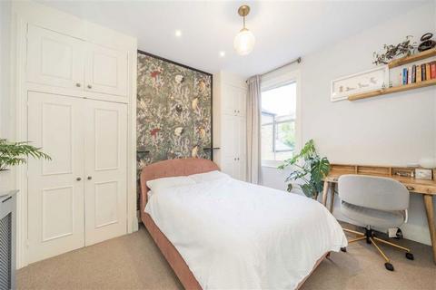 3 bedroom flat for sale, Abbeville Road, London SW4