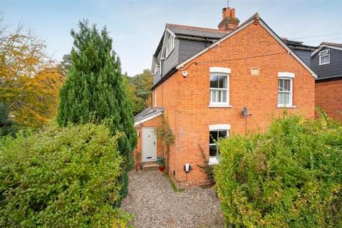 3 bedroom semi-detached house for sale, North Road, Ascot