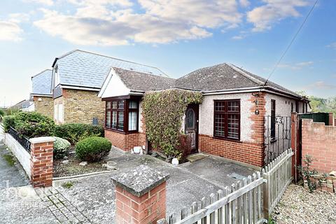 2 bedroom bungalow for sale, Parsonage Chase, Minster