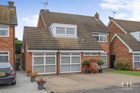 undefined, Romney Chase, Hornchurch