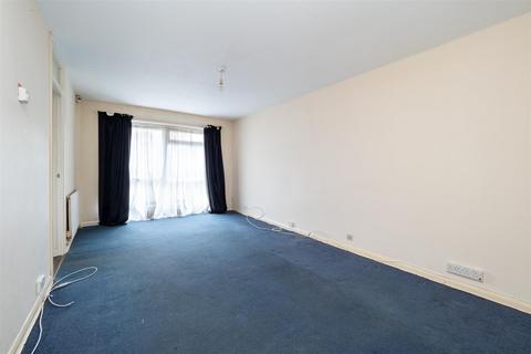 1 bedroom maisonette for sale, 40 Carshalton Grove, Sutton