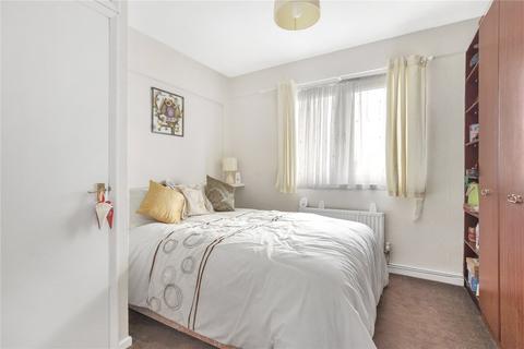 2 bedroom maisonette for sale, Yates House, Roberta Street, London, E2