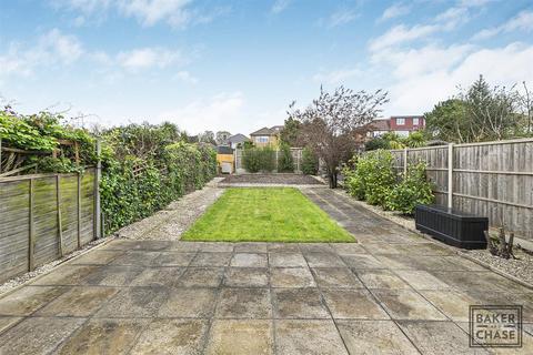 4 bedroom semi-detached house for sale, Clifton Gardens, Enfield EN2