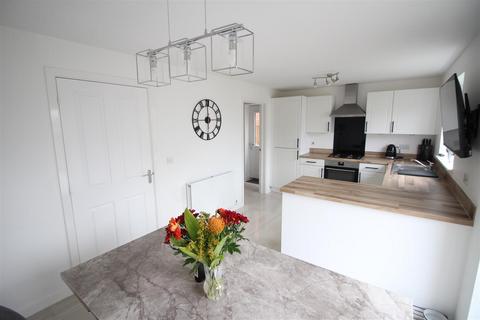 3 bedroom detached house for sale, Averill Way, Leeds LS25