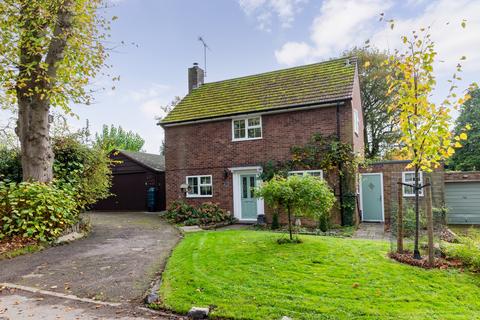 3 bedroom detached house for sale, The Limes, Welwyn Garden City, AL7