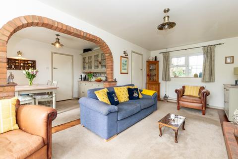 3 bedroom detached house for sale, The Limes, Welwyn Garden City, AL7