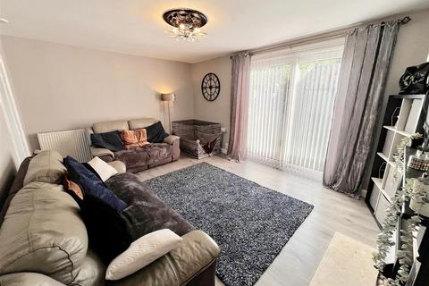 15 Derwent Crescent, Swalwell, Newcastle Upon Tyne, NE16 3HX