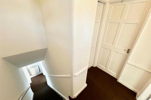 15 Derwent Crescent, Swalwell, Newcastle Upon Tyne, NE16 3HX
