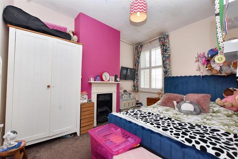 3 bedroom end of terrace house for sale, Marine Road, Eastbourne