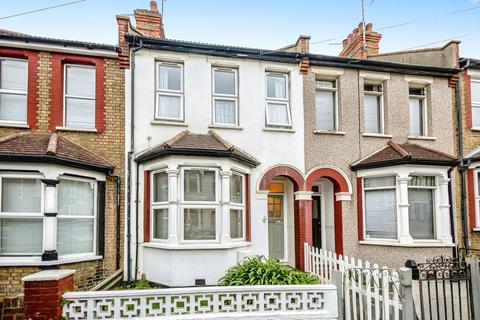 3 bedroom terraced house for sale, Glenwood Avenue, Westcliff-on-sea, SS0