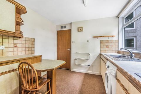 2 bedroom flat for sale, Queens Road, Harrogate, North Yorkshire, HG2