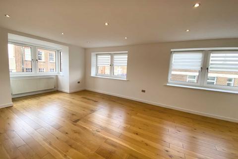 2 bedroom apartment to rent, High Street, Brentwood CM14