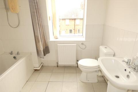 2 bedroom flat to rent, Emily Street, Byker