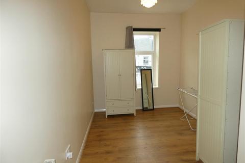 2 bedroom flat to rent, Shields Road Newcastle upon