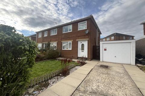 3 bedroom semi-detached house for sale, Coniston Avenue, Huddersfield HD5