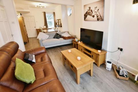 10 Bertie Road, Wrexham, LL13 8EH
