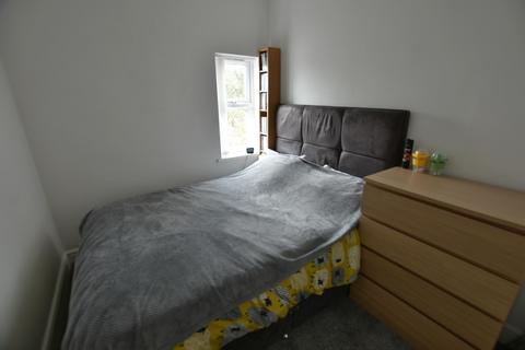 10 Bertie Road, Wrexham, LL13 8EH