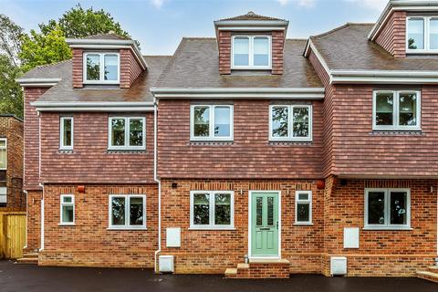 3 bedroom terraced house to rent, Broadmead, Tunbridge Wells