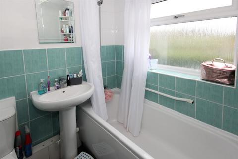 38 Malvern Crescent, Little Dawley, Telford, TF4 3HE