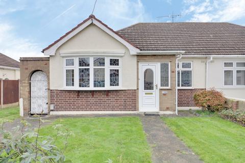 2 bedroom semi-detached bungalow for sale, Lake Avenue, Rainham RM13