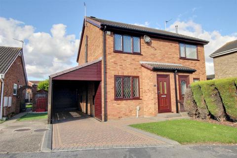 2 bedroom semi-detached house for sale, Evergreen Drive, Hull