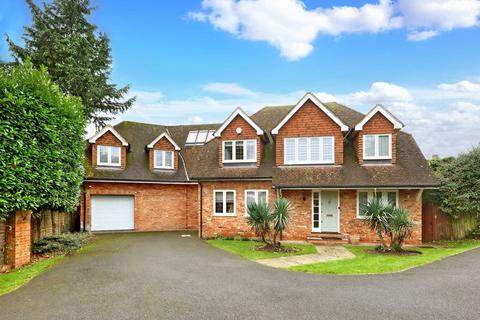 5 bedroom detached house for sale, Hill Rise, Chalfont St. Peter, Buckinghamshire, SL9