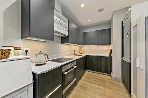 2 bedroom apartment to rent, Victoria Villas, Richmond, TW9