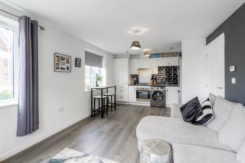 2 bedroom apartment for sale, Cicero Cr, Milton Keynes MK11