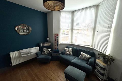 2 bedroom flat for sale, Belper Road, Derby DE1