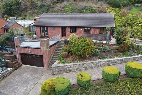 3 bedroom bungalow for sale, Hillside Avenue, Newtown, Powys, SY16