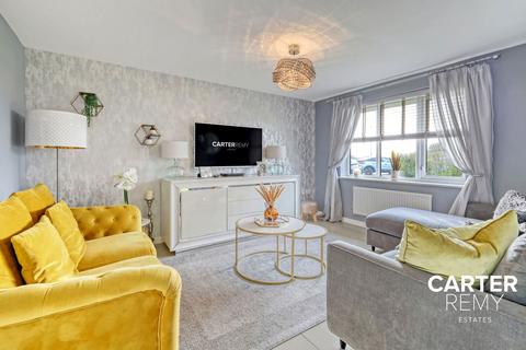 24 Lapwin Close, East Tilbury, Tilbury, RM18 8FH