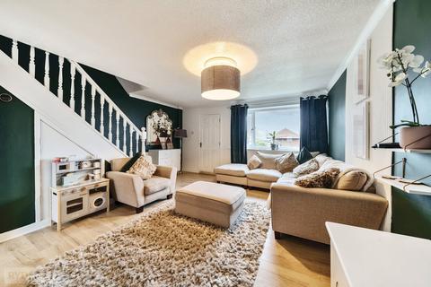 4 Arnside Close, Shaw, Oldham, OL2 8JR