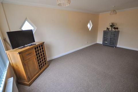 4 bedroom chalet for sale, Hayes Close, Wimborne, BH21