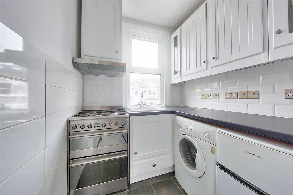 280a earlsfield road kit.jpg
