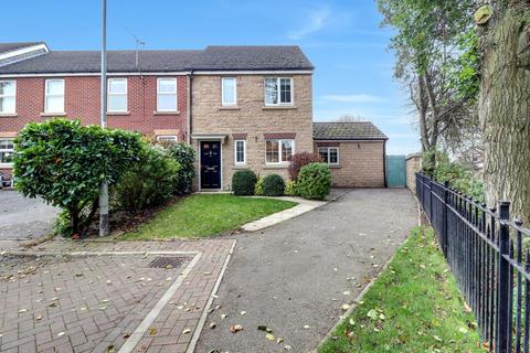 3 bedroom end of terrace house for sale, Barnsdale Way, Ackworth, Pontefract, West Yorkshire, WF7