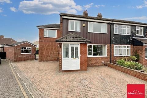 4 bedroom semi-detached house for sale, Howarth Drive, Irlam, M44