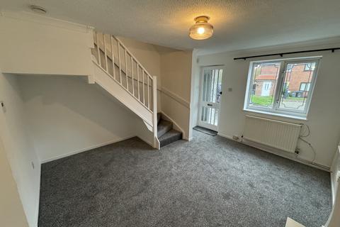 2 bedroom terraced house to rent, Blakemore Close, Birmingham B32