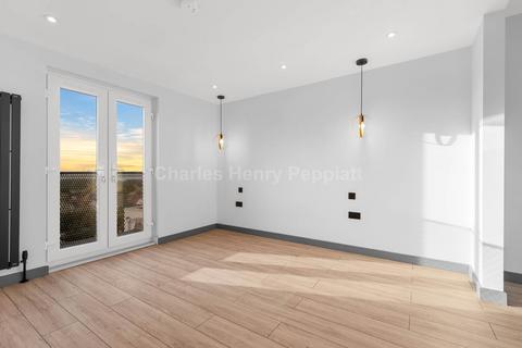 42 Sunset Avenue, London, E4 7LW