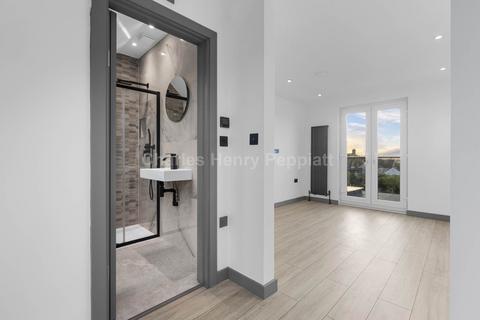 42 Sunset Avenue, London, E4 7LW