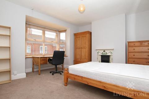 5 bedroom terraced house to rent, Leicester LE2