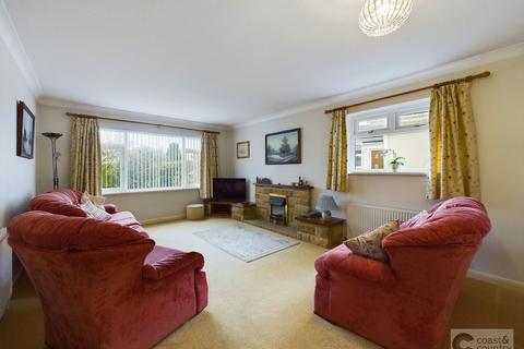 3 bedroom detached bungalow for sale, Ash Way, Newton Abbot